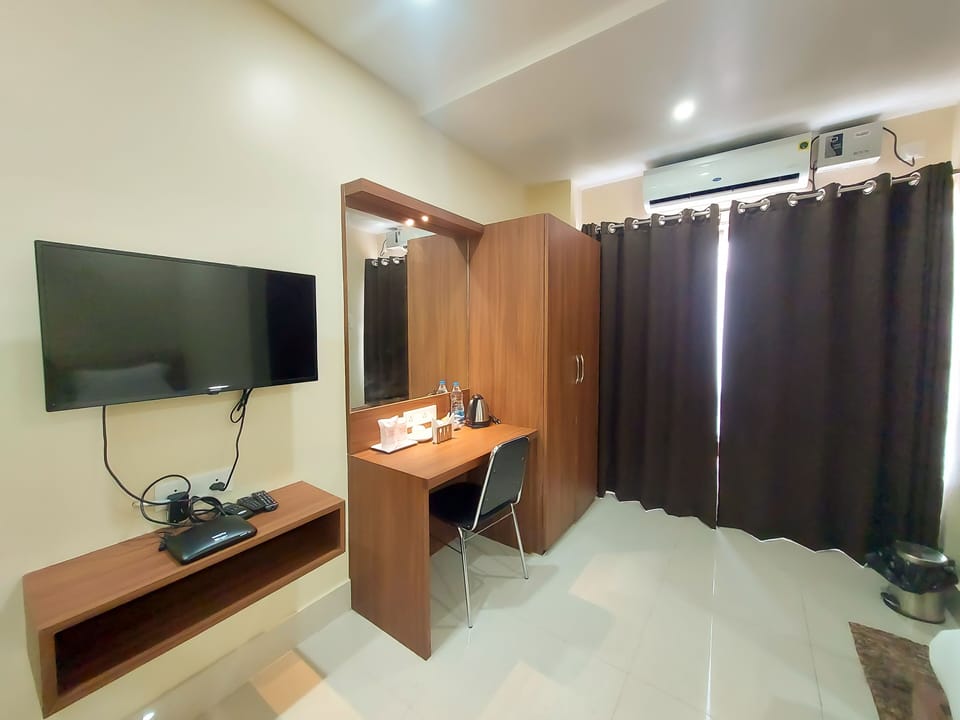 Standard Room | Premium bedding, WiFi (free), bed sheets