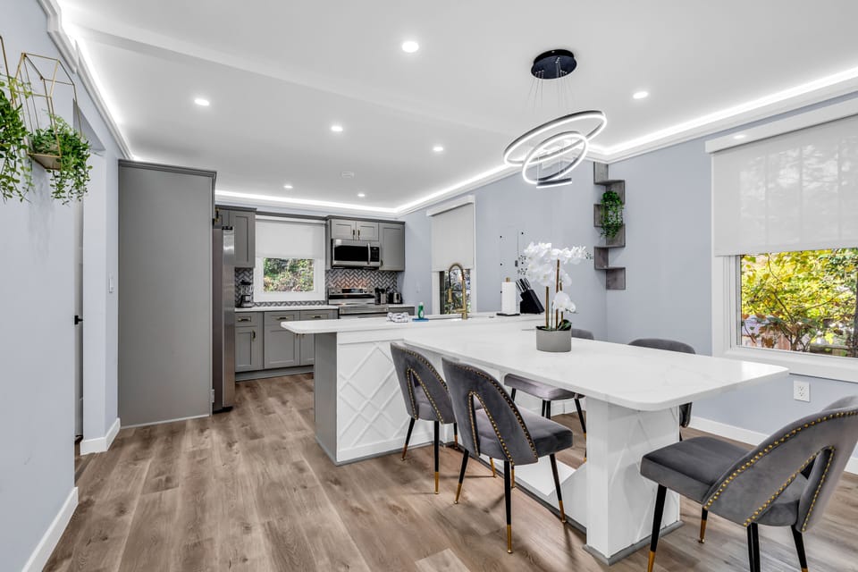Signature Cottage, 3 Bedrooms, Non Smoking, Terrace | In-room dining