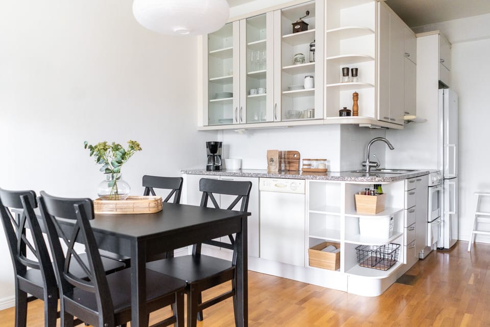 Apartment | Private kitchen | Fridge, oven, stovetop, dishwasher