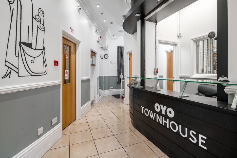 OYO Townhouse New England, London Victoria Hotel in City of Westminster