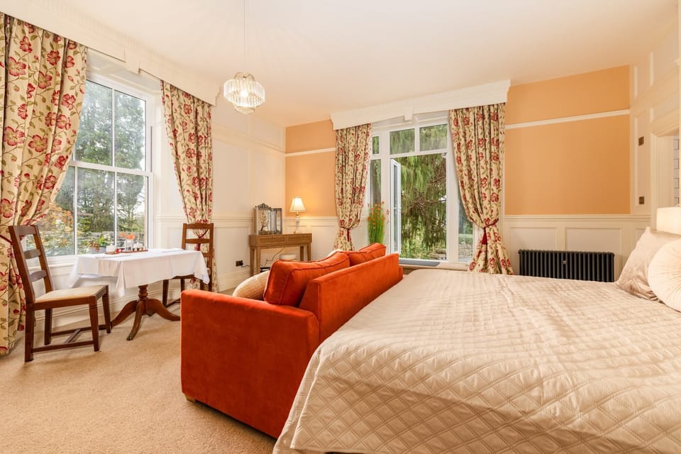 Superior Room, Garden View | Premium bedding, in-room safe, individually furnished, laptop workspace