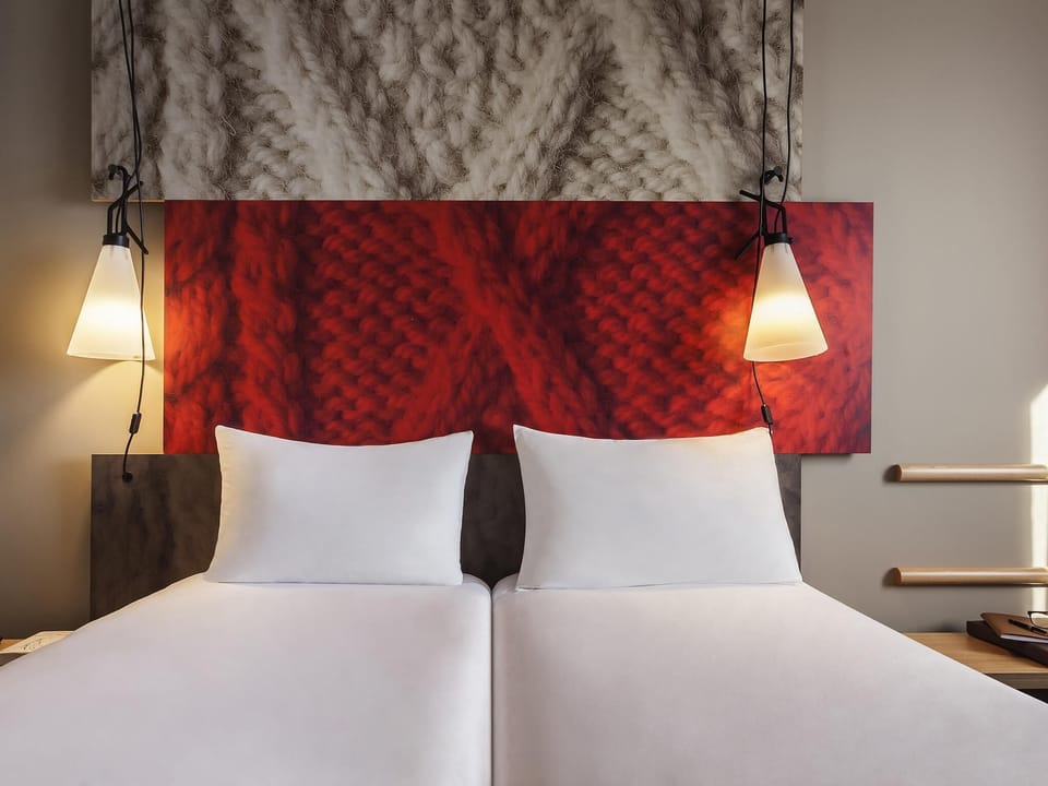 Premium bedding, pillowtop beds, in-room safe, desk