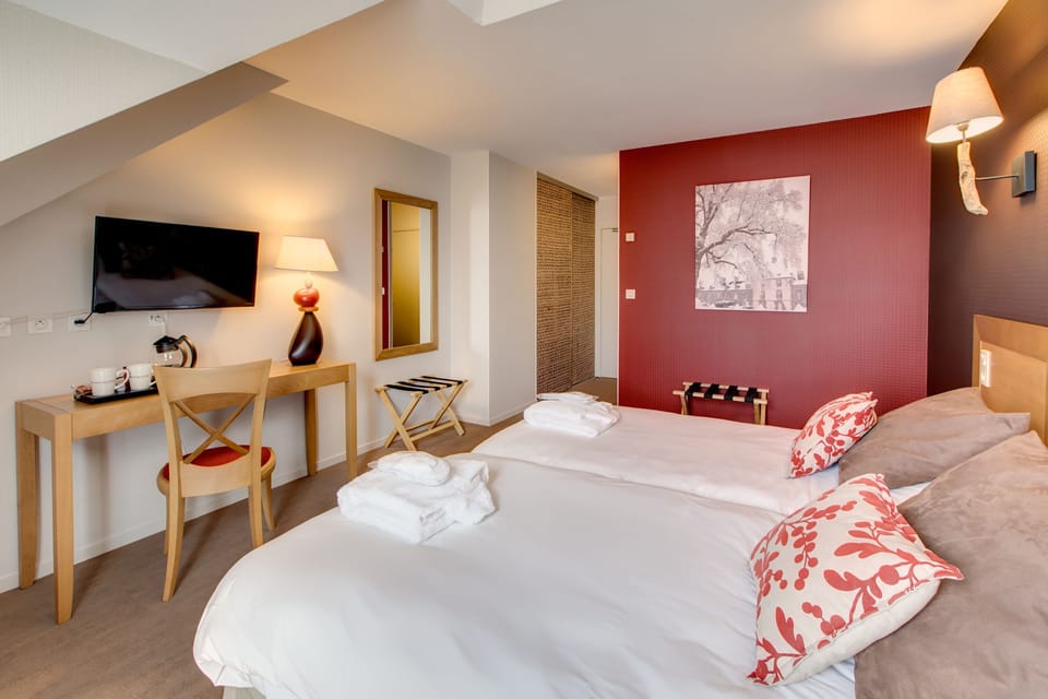 Blackout drapes, iron/ironing board, free WiFi, bed sheets