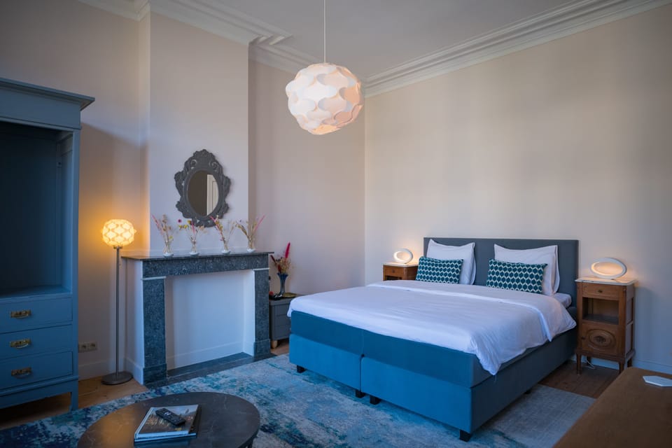 Deluxe Room | Premium bedding, Tempur-Pedic beds, desk, laptop workspace