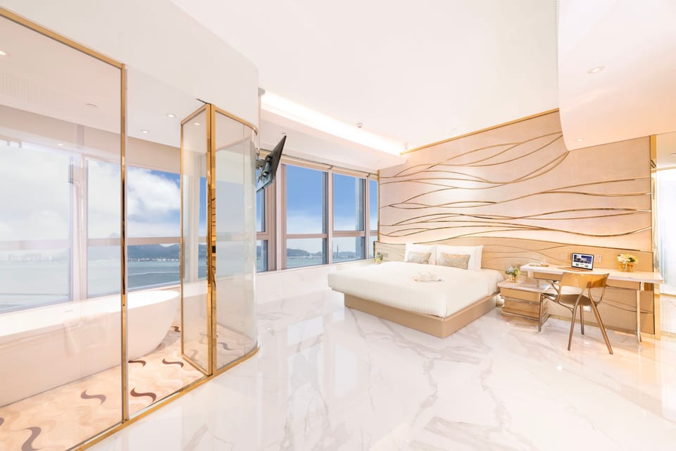 Regala Suite | Water view