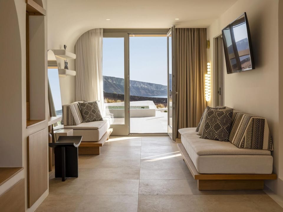 Minibar, in-room safe, individually furnished, soundproofing