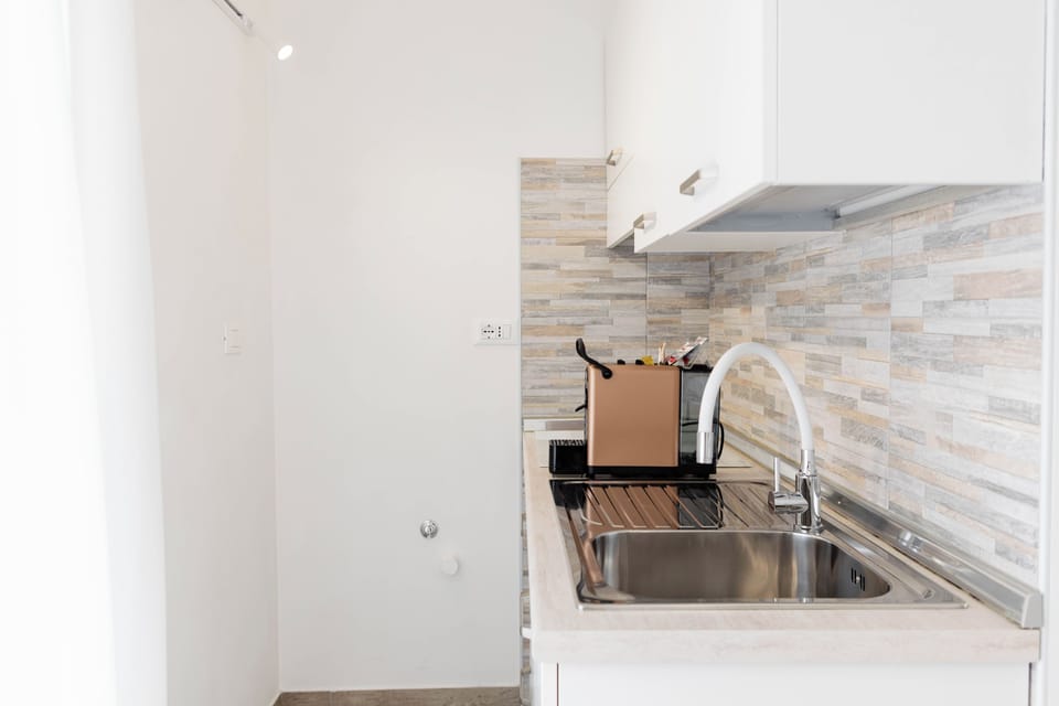 Superior Room | Private kitchen | Espresso maker, coffee/tea maker