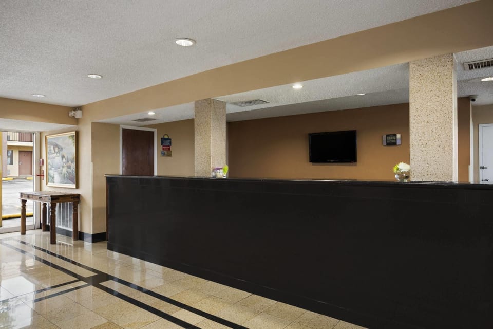 Days Inn by Wyndham Dallas Irving Motel in Irving