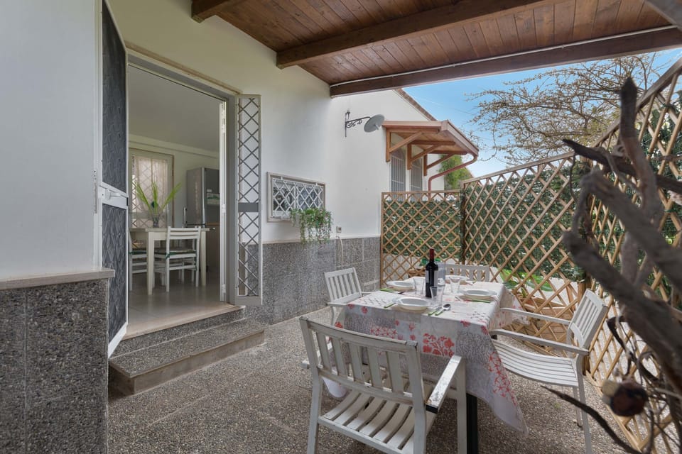 Apartment | Dining