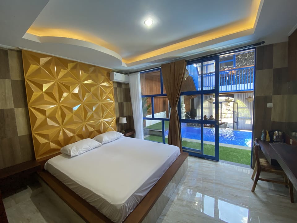Deluxe Room | Desk, free WiFi, bed sheets