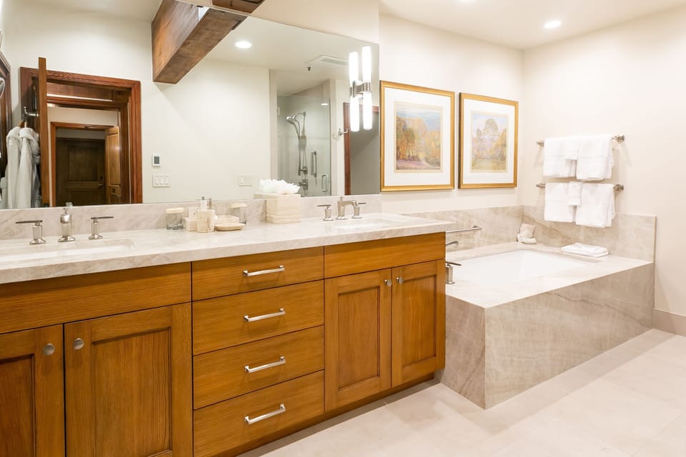 Room, 1 Bedroom | Bathroom