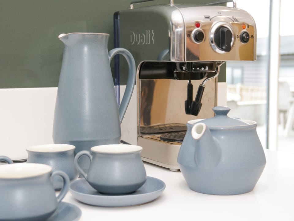 Cottage | Coffee and/or coffee maker
