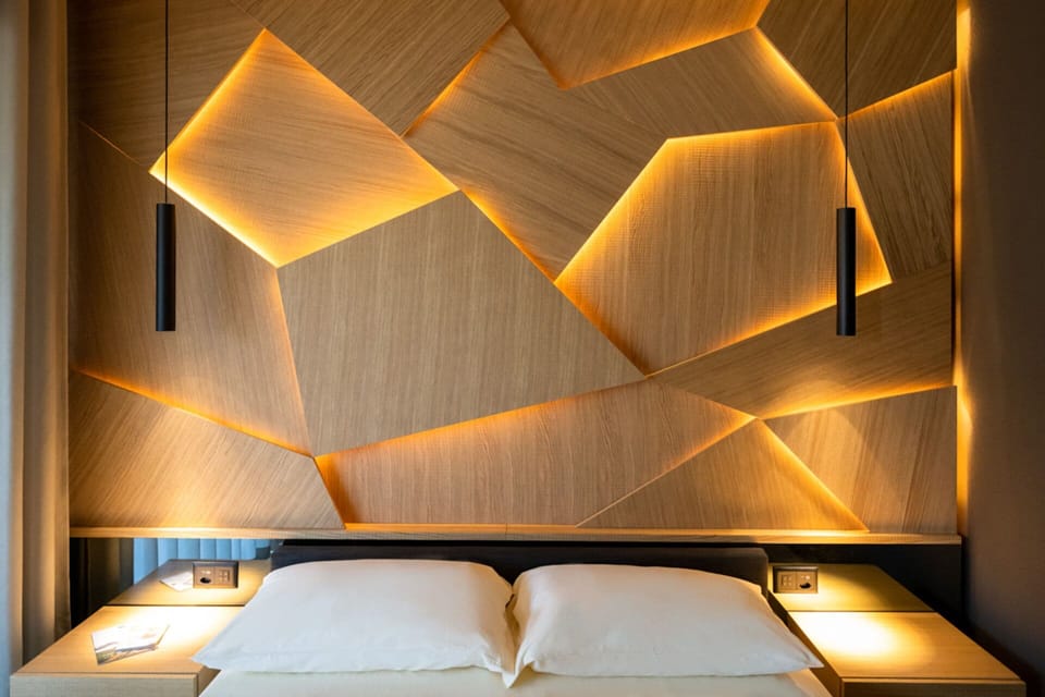 Soundproofing, free WiFi