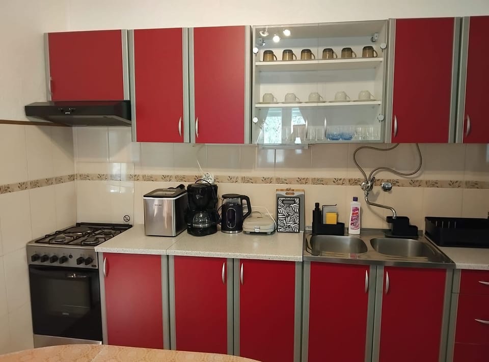 House (Two Bedroom Holiday Home with Terrace) | Private kitchen | Fridge