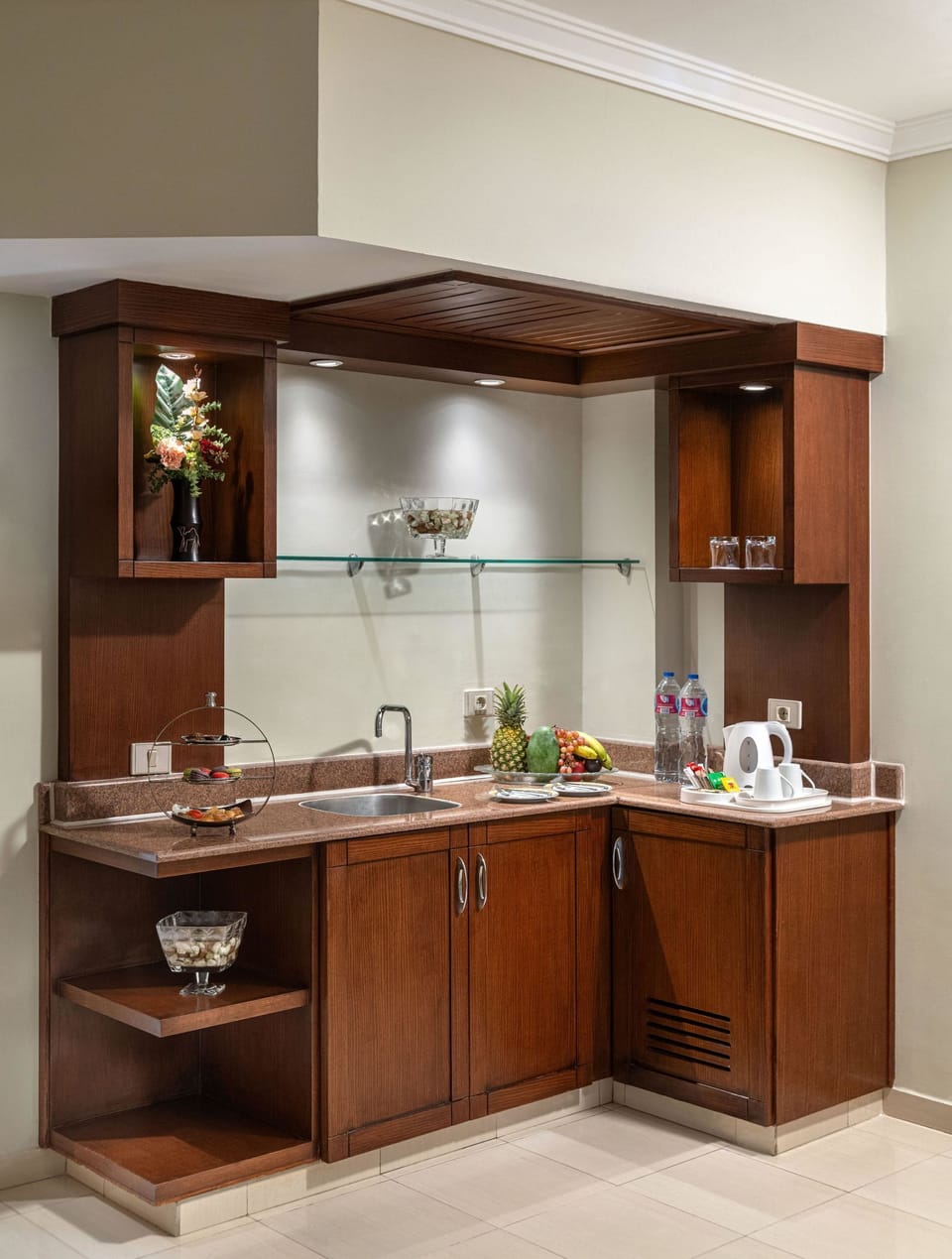 Suite | Living area | 32-inch LCD TV with satellite channels, TV, table tennis