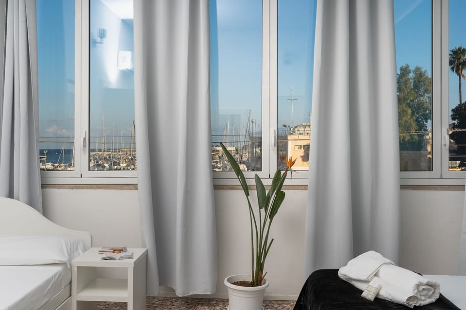 Panoramic Room | Egyptian cotton sheets, premium bedding, down comforters