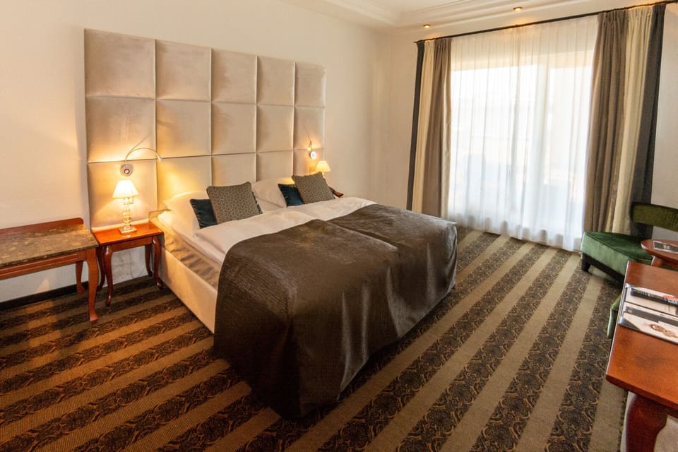 Standard Double Room | Hypo-allergenic bedding, in-room safe, blackout drapes