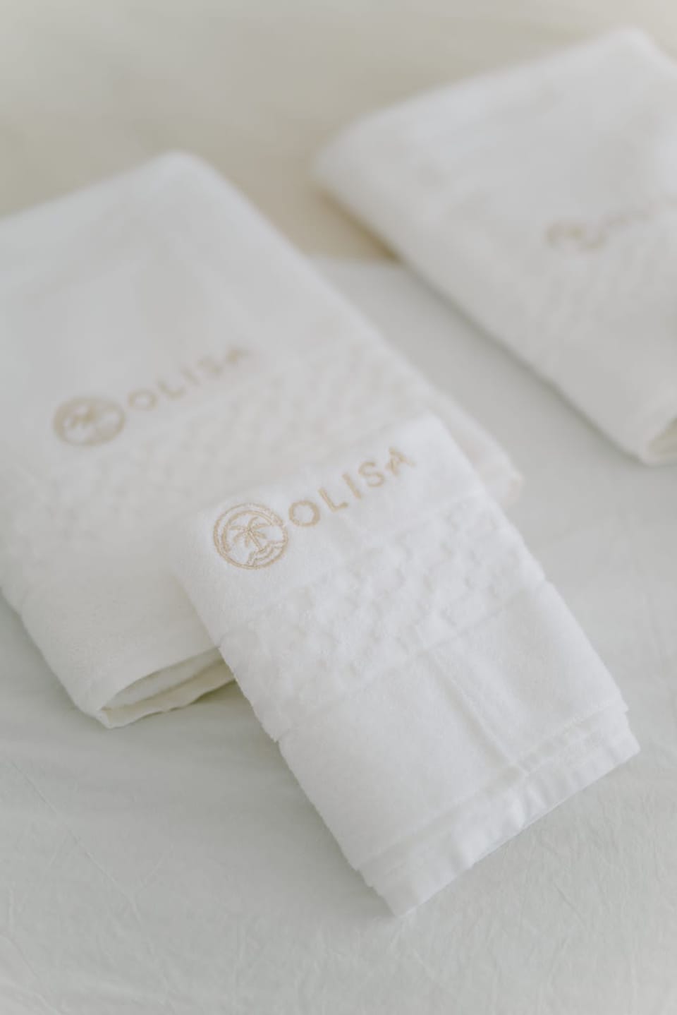 Premium bedding, pillowtop beds, minibar, free WiFi