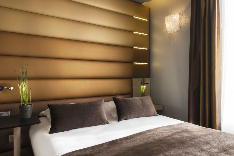 1 bedroom, premium bedding, minibar, in-room safe