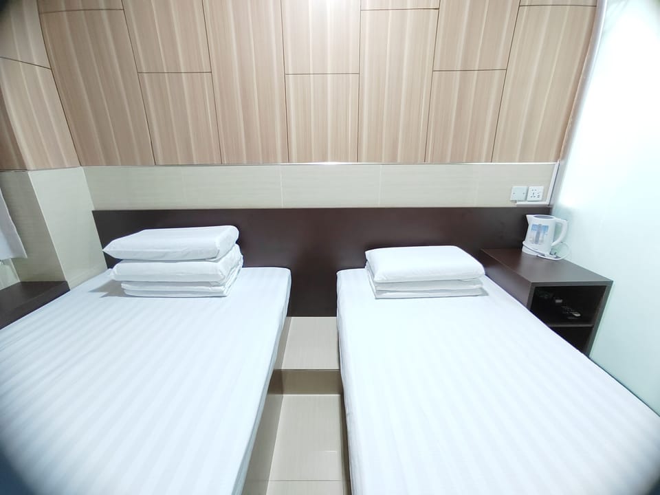 Basic Triple Room | Free WiFi