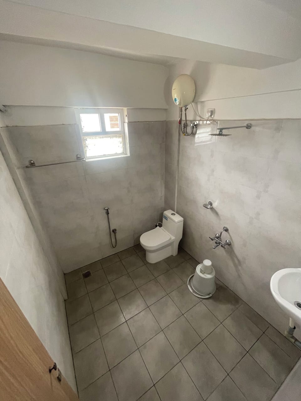 Shower, towels