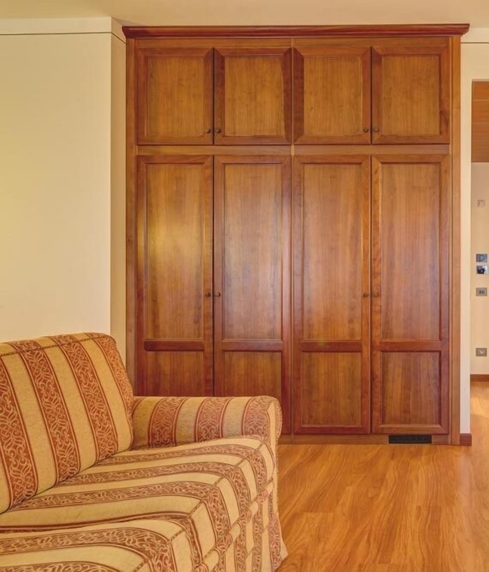 Select Comfort beds, soundproofing, WiFi (free), bed sheets