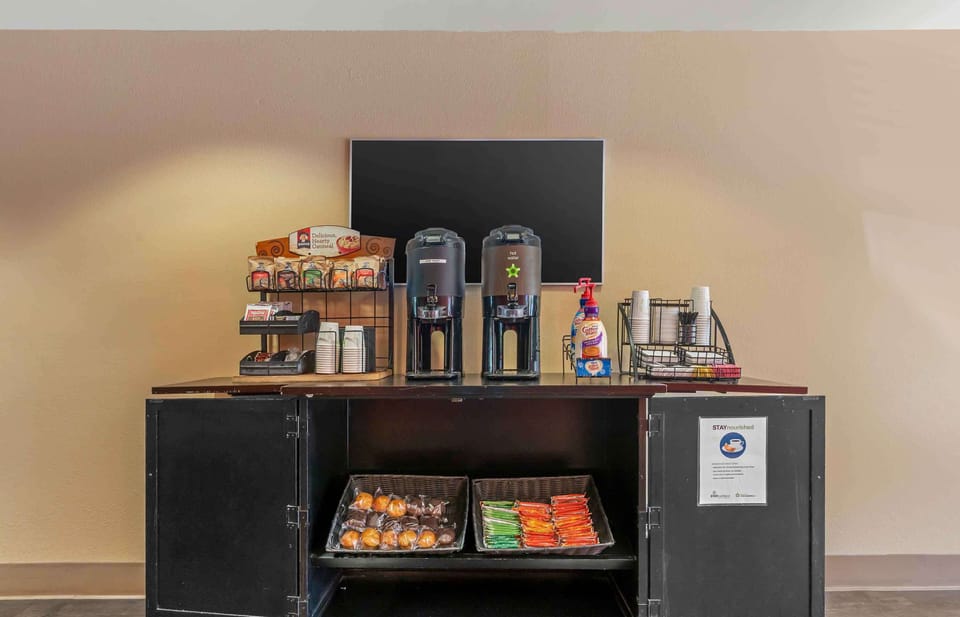 Free daily on-the-go breakfast