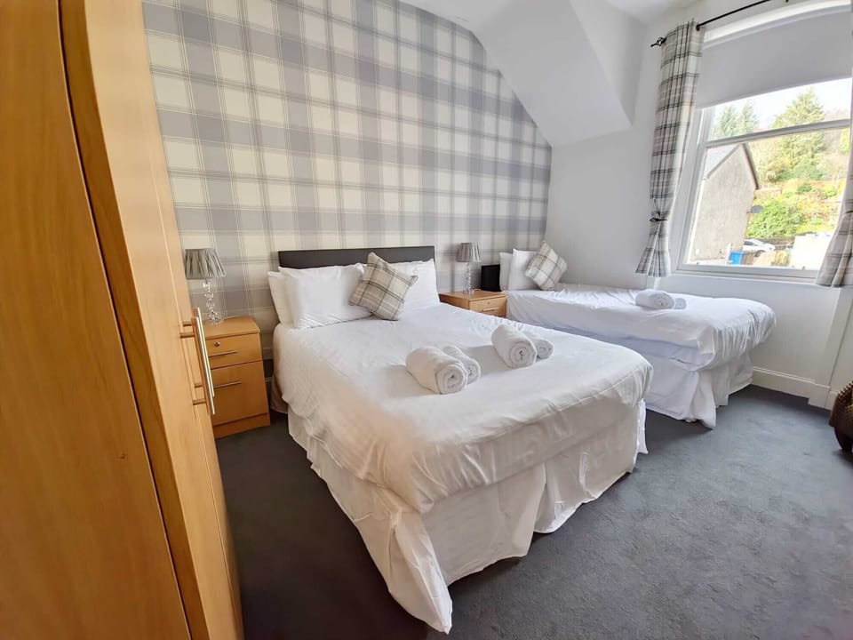 Family Room | WiFi, bed sheets