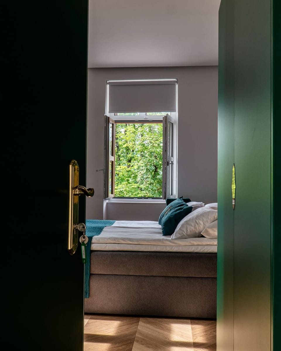 Comfort Double Room | Minibar, desk, laptop workspace, cribs/infant beds