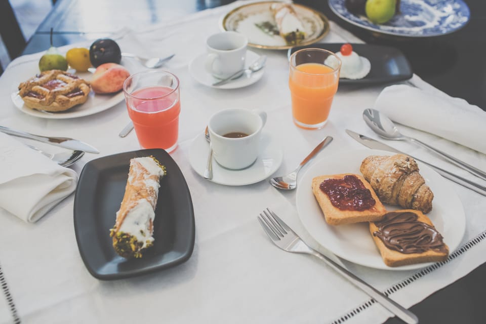 Daily buffet breakfast for a fee