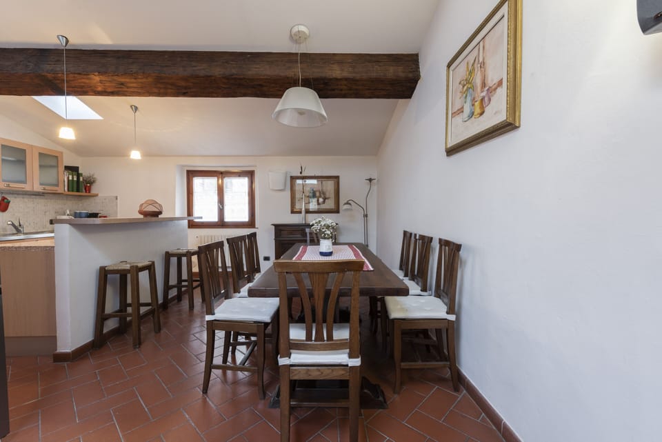 Comfort Apartment | Private kitchen | Coffee/tea maker, full-size fridge, microwave, oven