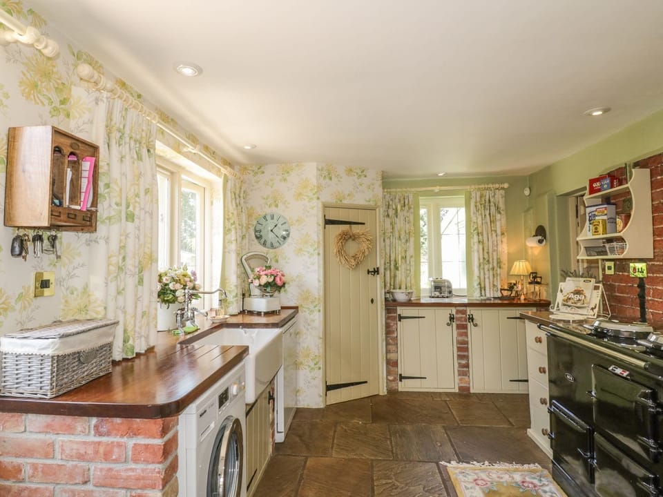 Fridge, dishwasher, electric kettle, toaster