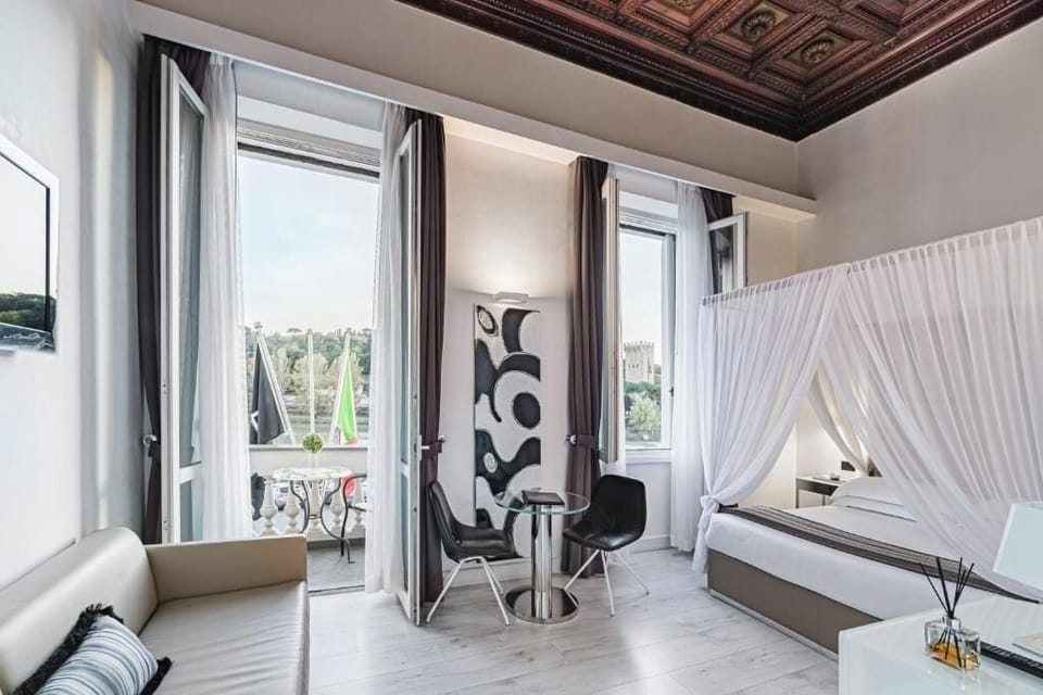 Junior Room, River View | Premium bedding, minibar, in-room safe, individually furnished
