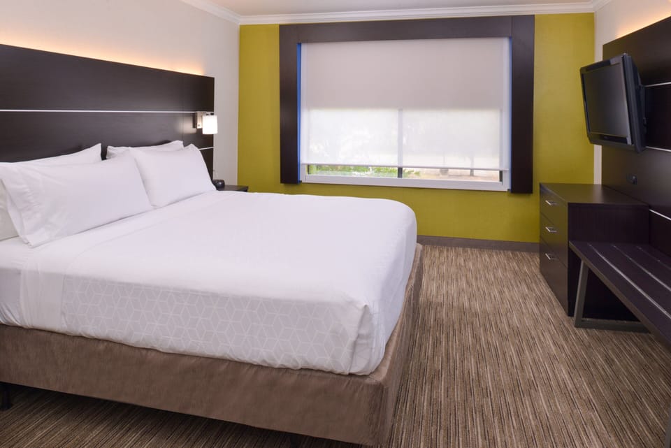 Suite, 2 Bedrooms | In-room safe, desk, iron/ironing board, cribs (free)