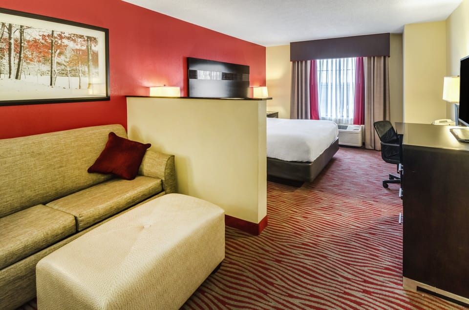 In-room safe, desk, iron/ironing board, free cribs/infant beds