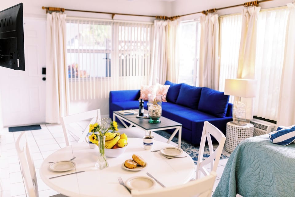 42-inch Smart TV with digital channels, TV, Netflix