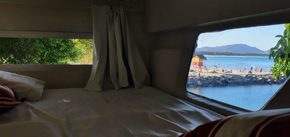 Executive Triple Room, Sea View | Bed sheets