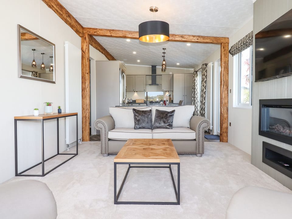 2 bedrooms, individually decorated, individually furnished, free WiFi