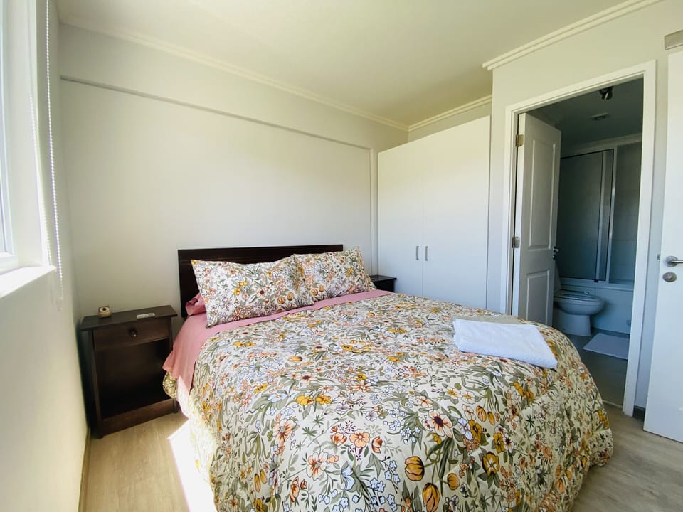 Standard Studio | Free WiFi, bed sheets