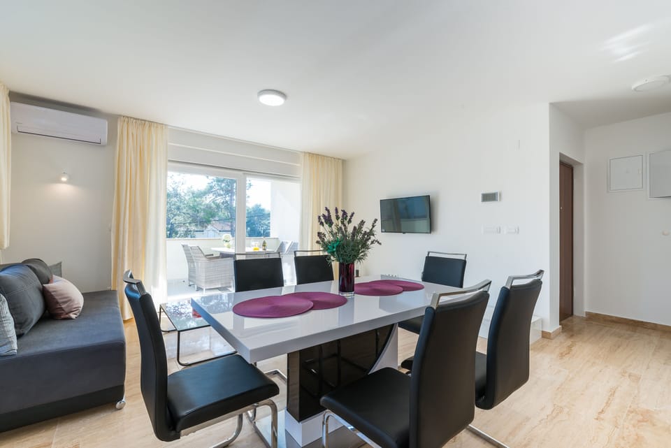 Comfort Apartment A1 | Dining room