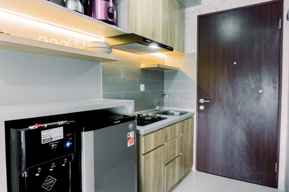 Standard Studio | Private kitchen | Fridge, stovetop, rice cooker, cookware/dishes/utensils