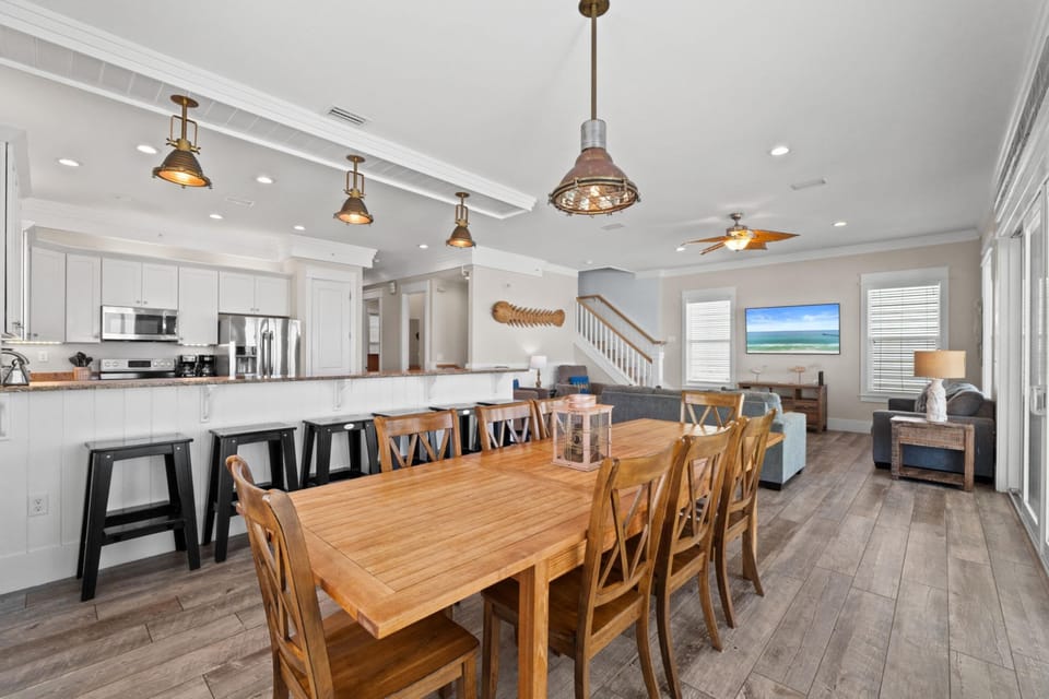 House | In-room dining