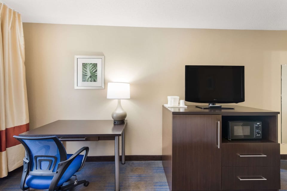 In-room safe, desk, iron/ironing board, rollaway beds