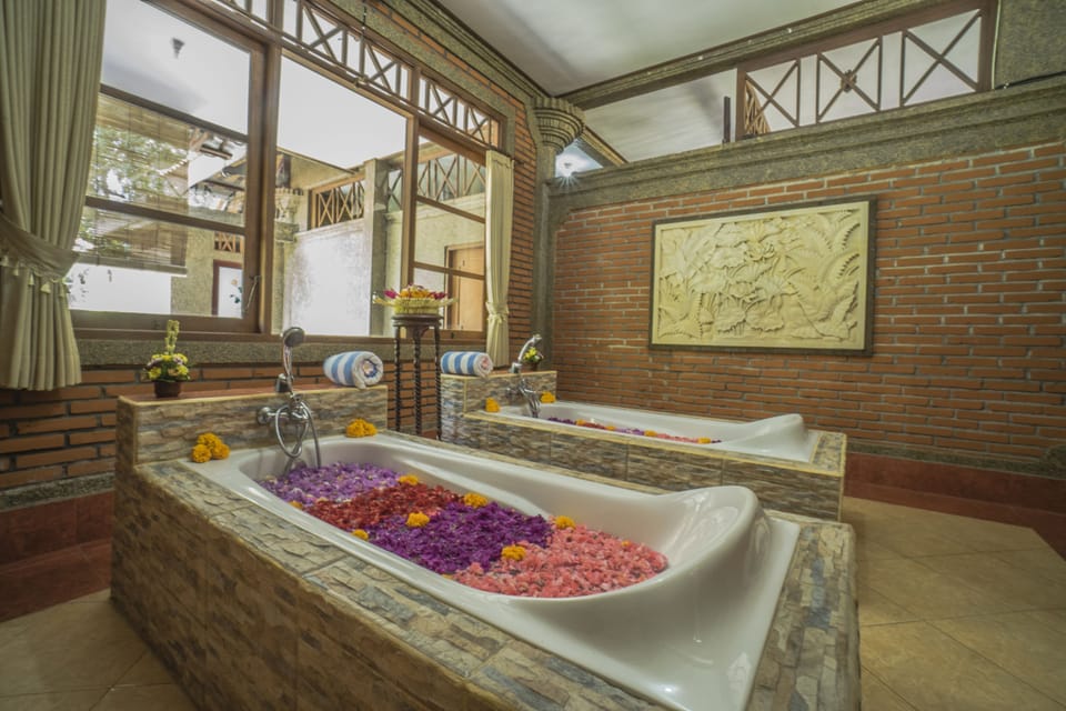 Hot tub, body treatments, hydrotherapy, body wraps, body scrubs, facials
