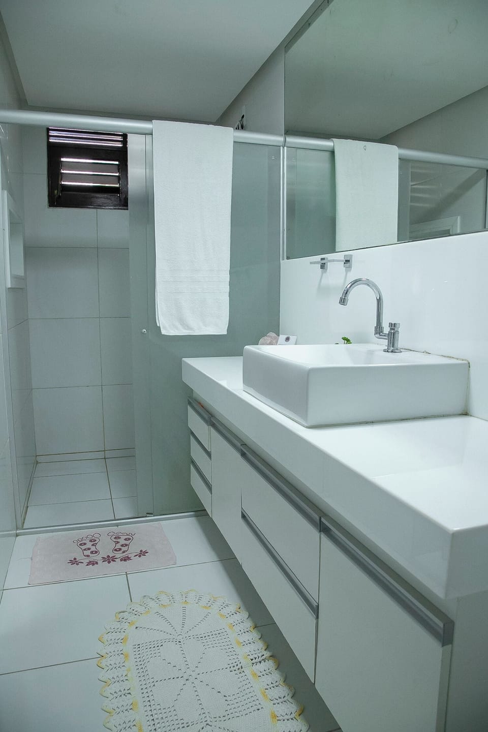 Shared Dormitory, Women only | Bathroom | Shower, bidet