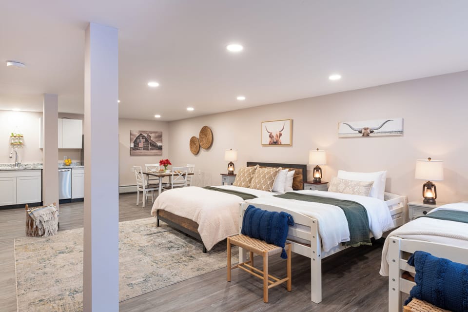 Family Studio | Individually decorated, individually furnished, iron/ironing board