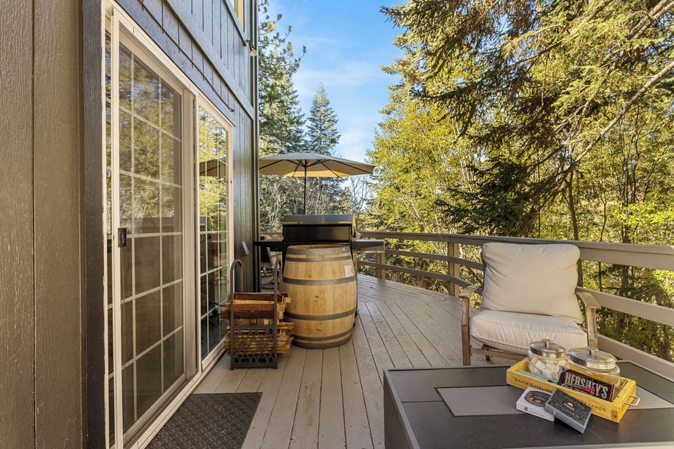 House, Multiple Beds, Hot Tub, Mountain View (Chalet Vino) | Terrace/patio