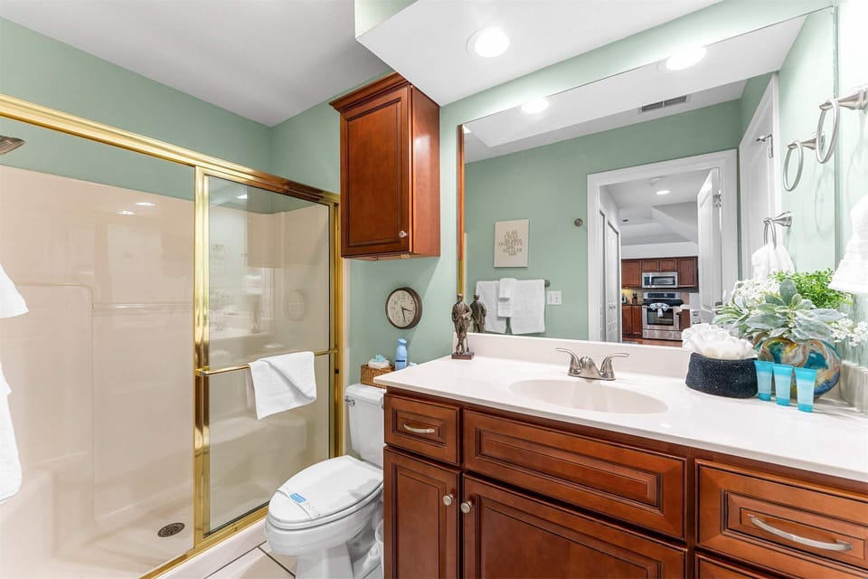 The 12th Green View Apartment in Branson