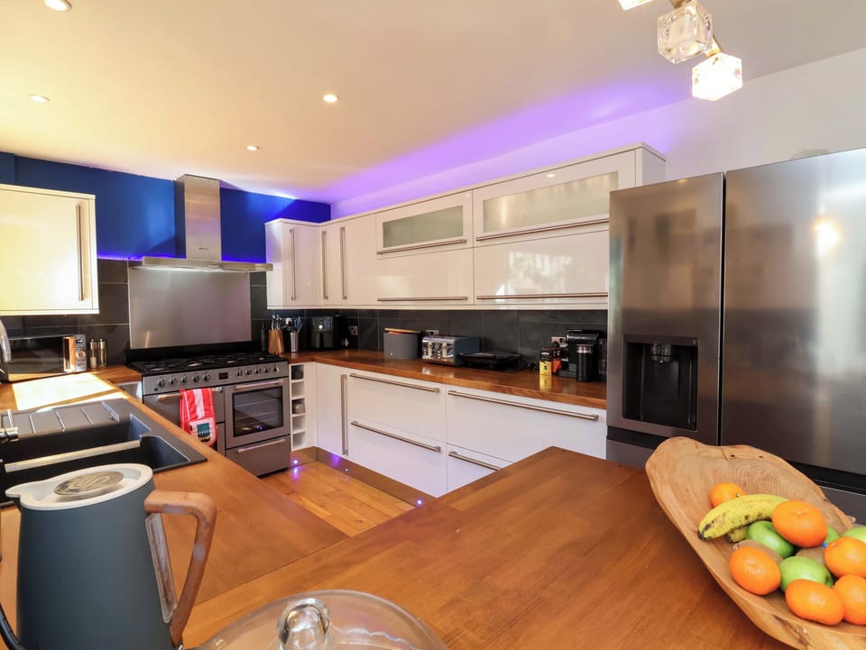 Cottage | Interior