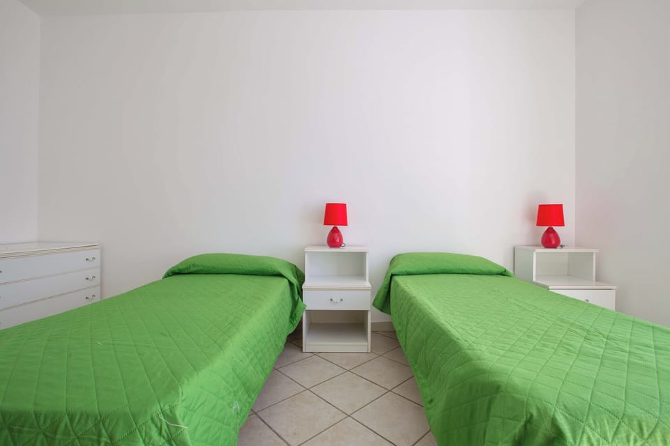 2 bedrooms